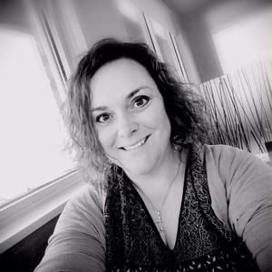 Meet your Posher, Stephanie isabell